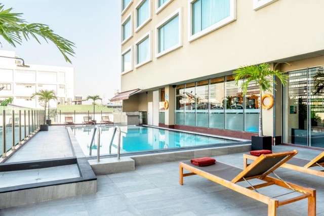 where to stay in bangkok Best Hotel in Silom, where to stay in bangkok for families