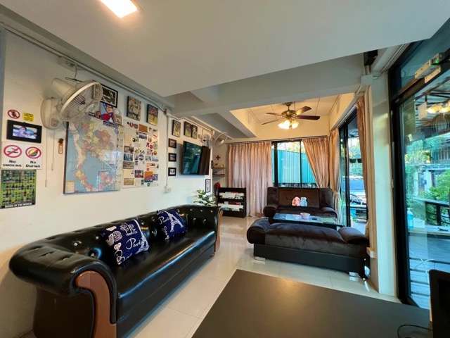 digital nomad in chiang mai Best Hostel in Chiang Mai Haiya Neighborhood - Family Home Chiang Mai