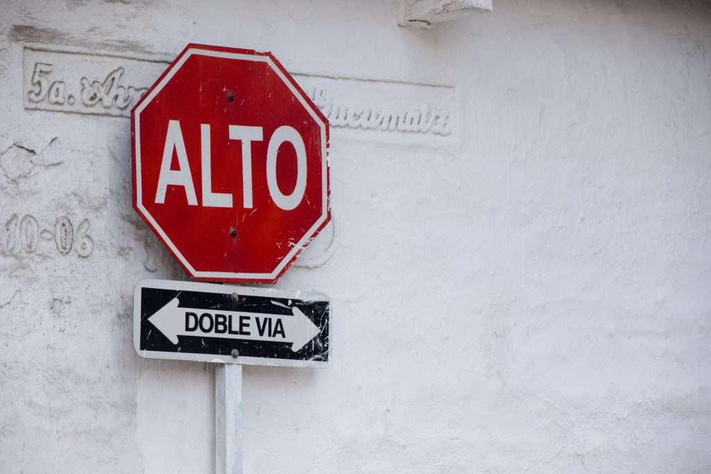 survival spanish - stop sign