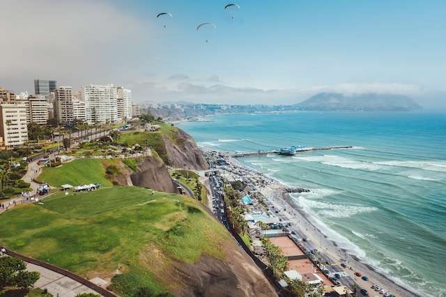 where to stay in lima peru