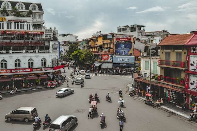 where to stay in hanoi