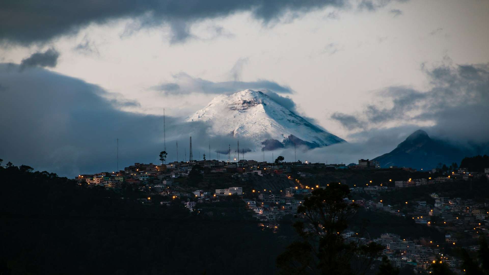 where to stay in quito